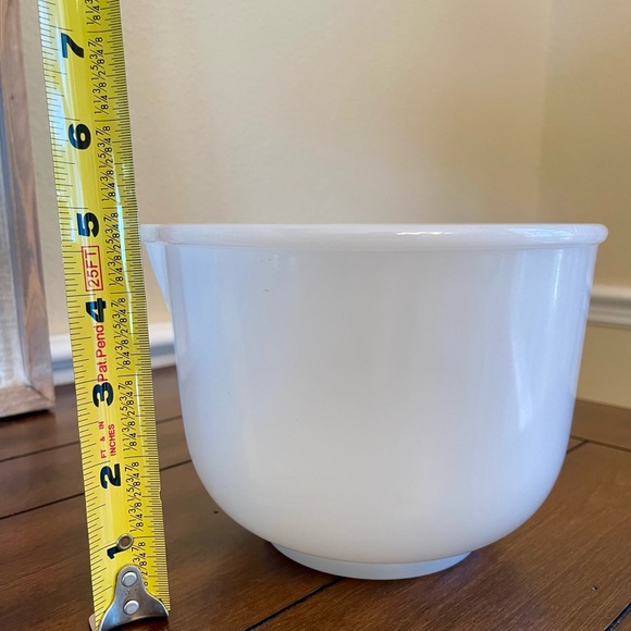 Vintage Sunbeam Milk Glass Glasbake Mixing Bowl 2 Qt 20CJ - Picture 3 of 7